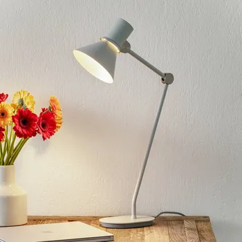 Lampička Anglepoise Type 80 stolní lampa, mlhová šedá - délka nohy 17,5 cm; stínidlo na lampu - výška 16 cm, Ø 14,5 cm; délka kabelu 180 cm 1 x 6 W LED - Doprava zdarma