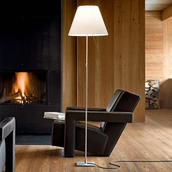 Lampička Luceplan Costanza stojací lampa D13t, hliník/bílá - Podstavec - délka 18 cm, šířka 18 cm; výška stínidla na lampu 28 cm hliník, bílý 1 x 105 W - Doprava zdarma