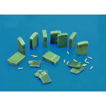 Plastikový model Royal Model 1/35 German 20 mm ammo flak 30/38 n.1