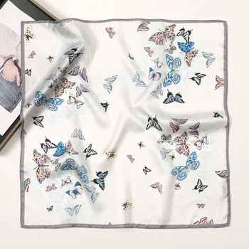 Šátek Hedvábný šátek Motýlci 53x53 cm v dárkovém balení, HEDVÁBNÝ SVĚT