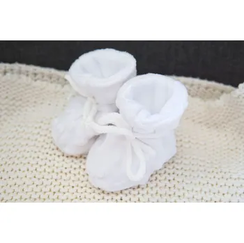 Capáčky AMÁLKA Zateplené bačkůrky Minky, bílé Velikost: 56-68