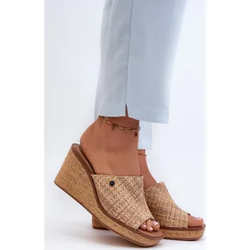 Dámské pantofle Dámské pantofle na podpatku Sergio Leone KL213 Barva: Béžová, Velikost: 40