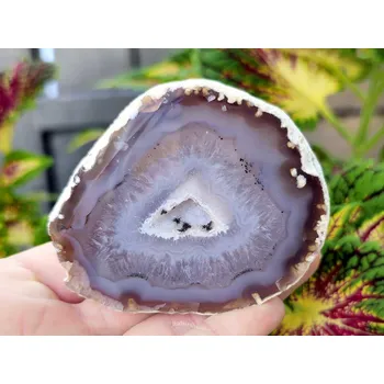 Přírodní kámen Achát šedý geoda s dutinkou 213g (Brazílie)