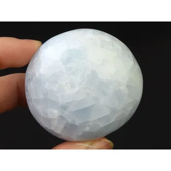 Přírodní kámen Modrý kalcit hladký kámen (137g)