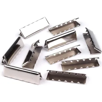 Kovová koncovka na plochou šňůru šíře 40 mm