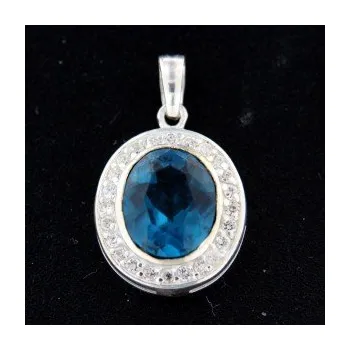 Přívěsek Stříbrný přívěsek s kamenem