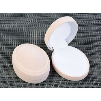 Dárková krabička Sametová dárková krabička ovál krémový 8.3 x 6.4cm