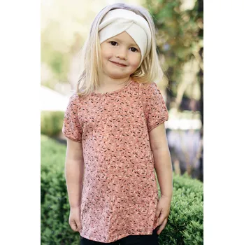 Dětská móda lososově růžové vzorované tričko