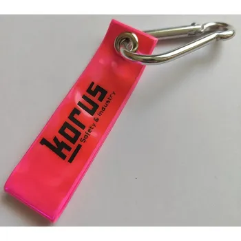 Reflexní přívěsek s karabinkou růžový