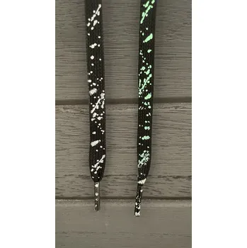 Tkaničky do bot Reflexní svíticí tkaničky do bot – černé, plochý tvar (Viditelnost, styl a bezpečnost – ideální tkaničky pro každý krok)