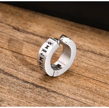 Náušnice B-TOP Pánské nerezové náušnice kroužky s vikingskými runami Druh barvy: Stříbrná