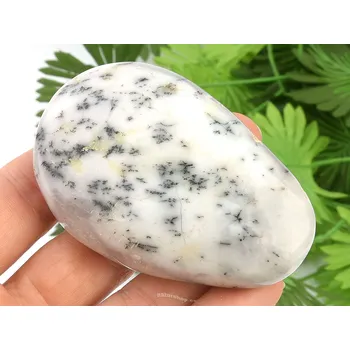 Přírodní kámen Hladký dendritický opál 112g