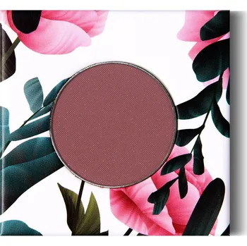 Oční stíny Love (PHB) Ethical Beauty Oční stín PHB Go Figure: Sytý a temperamentní červený a švestkový odstín s hnědými podtóny a matným povrchem.