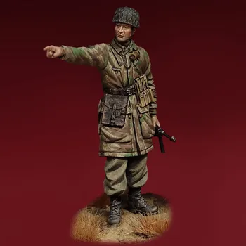 Plastikový model HD models 1/35 Fallschirmjäger officier – 1944