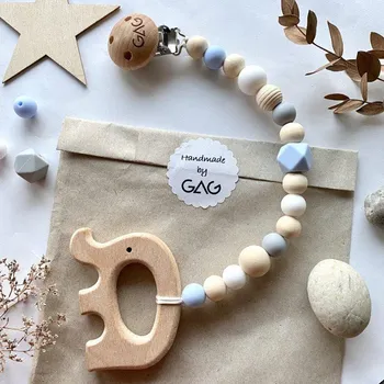 GAG design Kousátko na klipu dřevěné Hryzátko slon Modrásek