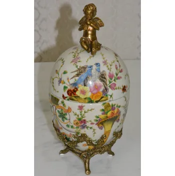 Dóza na potraviny Zámecká dóza s amorkem - porcelán + bronz