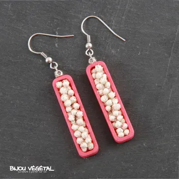 Náramek Živé šperky - Náušnice Jardiniere růžové s trvalými bílými květy