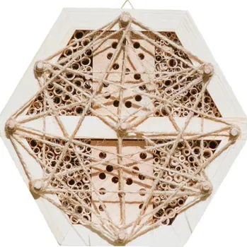 Hmyzí hotel Pleva Hmyzí hotel pro samotářské včely šestiúhelník - dřevěný, 20 x 20 cm