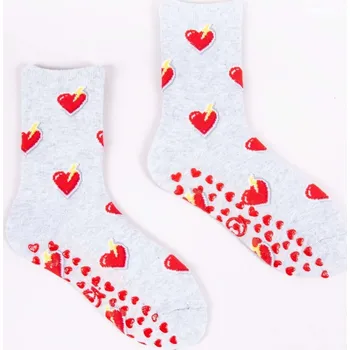 ABS ponožky YO SKA0002G protiskluzové šedé s červenými srdíčky velikosti ponožek: 15-17 (EUR vel. 23-26)