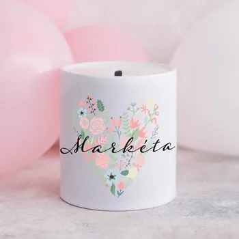 Pokladnička Domovi Bílá keramická pokladnička se jménem a barevným květinovým srdíčkem 9cm