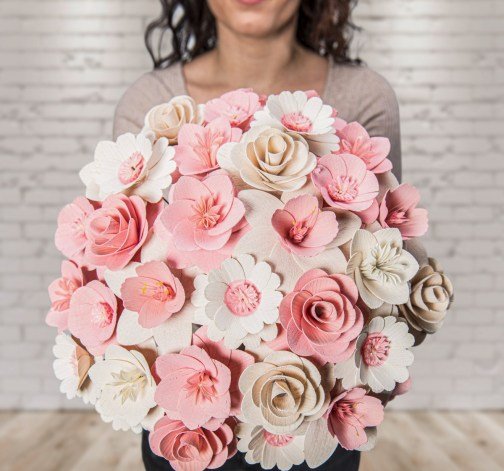 Dřevěná vonící kytice růžová