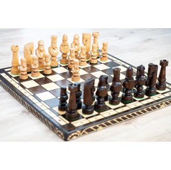 Šachy Dřevěné šachy Cézar + doprava zdarma