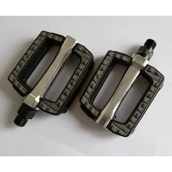 Pedál na kolo Pedály WELGO alu/guma černé / stříbrné