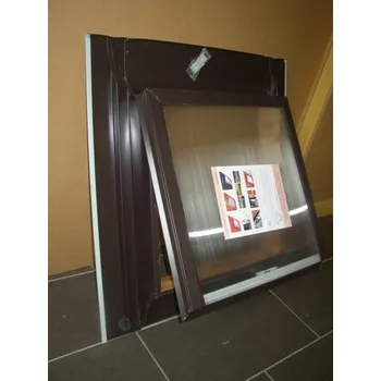 střešní výlez Vylézák pozinkovaný hnědý tmavý 60 x 60 cm, polykarbonátem (RAL8028TM)