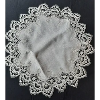 ubrus UBRUS s krajkou bílý prům. 60cm