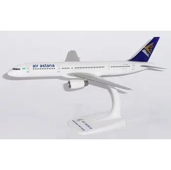Plastikový model 1:200 Boeing 757-2G5(WL), Air Astana (Snap-Fit)