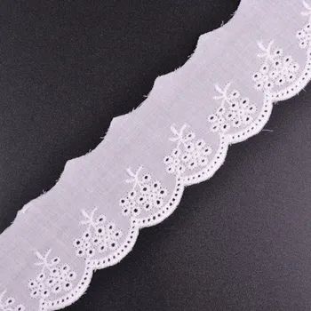 Takoy Madeirová krajka 4,4cm kytice bílá