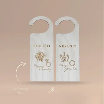 Svatební dekorace Visačky na kliku PRSTENY s gravírováním PŘÍPRAVA NEVĚSTY/ŽENICHA