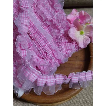 Krajka Oděvní prýmek šíře 20 mm s volánkem káro růžová