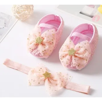 Dětská sálová obuv Capáčky - balerínky s mašličkou se zlatými hvězdami v setu s čelenkou Barva: Růžová, Stélka: 11 cm (0-6m)