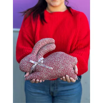 Dekorativní polštářek Levandulový polštářek zajíček Červená srdíčka na režné