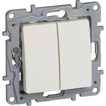 Elektrická zásuvka Legrand NILOÉ dvojité tlačítko BÉŽOVÁ /764608/