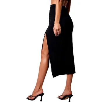 Dámská sukně Dámská černá sukně s velmi pružným, vysokým pasem a stahovací šňůrkou Velikost: L