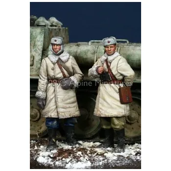 Plastikový model Alpine Miniatures 1/35 WW2 Russian AFV Crew Set (2 Figures)