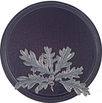 Podložka pod trofej č.311 - černá+plechové krytí zbraní