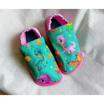 Capáčky Capáčky barevní dinosauři Délka capáčků: 11-14,5cm (319,-)