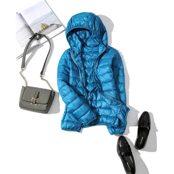 Dámská jarní/podzimní prošívaná bunda s kapucí plněná kachním peřím Barva: modrá, Velikost: L