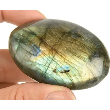 Přírodní kámen Leštěný kámen z labradoritu (Madagaskar) 76g