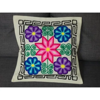 Dekorativní polštářek Polštář květy (vyšívaný, 41x43 cm)