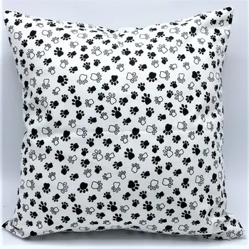 Dekorativní polštářek Povlak na polštář bílý, Tlapičky 40 x 40 cm (Povlaky na polštáře )