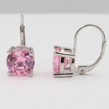 Náušnice Stříbrné náušnice s klasickým zapínáním