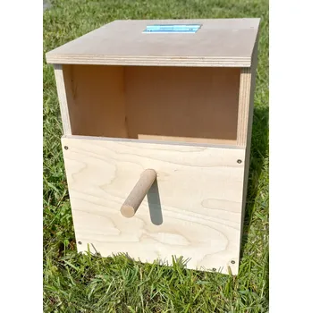 Krmivo pro ptáka Hnízdní budka Mnich (Hnízdní budka pro papoušky)