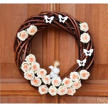 Věnec ANDĚLSKÝ VĚNEC S RŮŽEMI, MOTÝLKY A ANDĚLEM