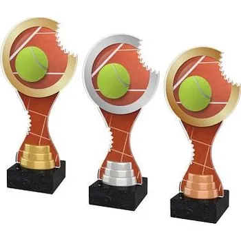 Trofej kulatá s výřezem - tenis - Barva: Zlatá Výška: 23,5cm Text: Žádný