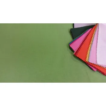 BYTEMA Bavlněná látka UNI pistáciová šíře 150 cm