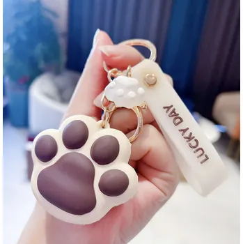 Přívěsek na klíče nebo batůžek TLAPKA Barva: Hnědá